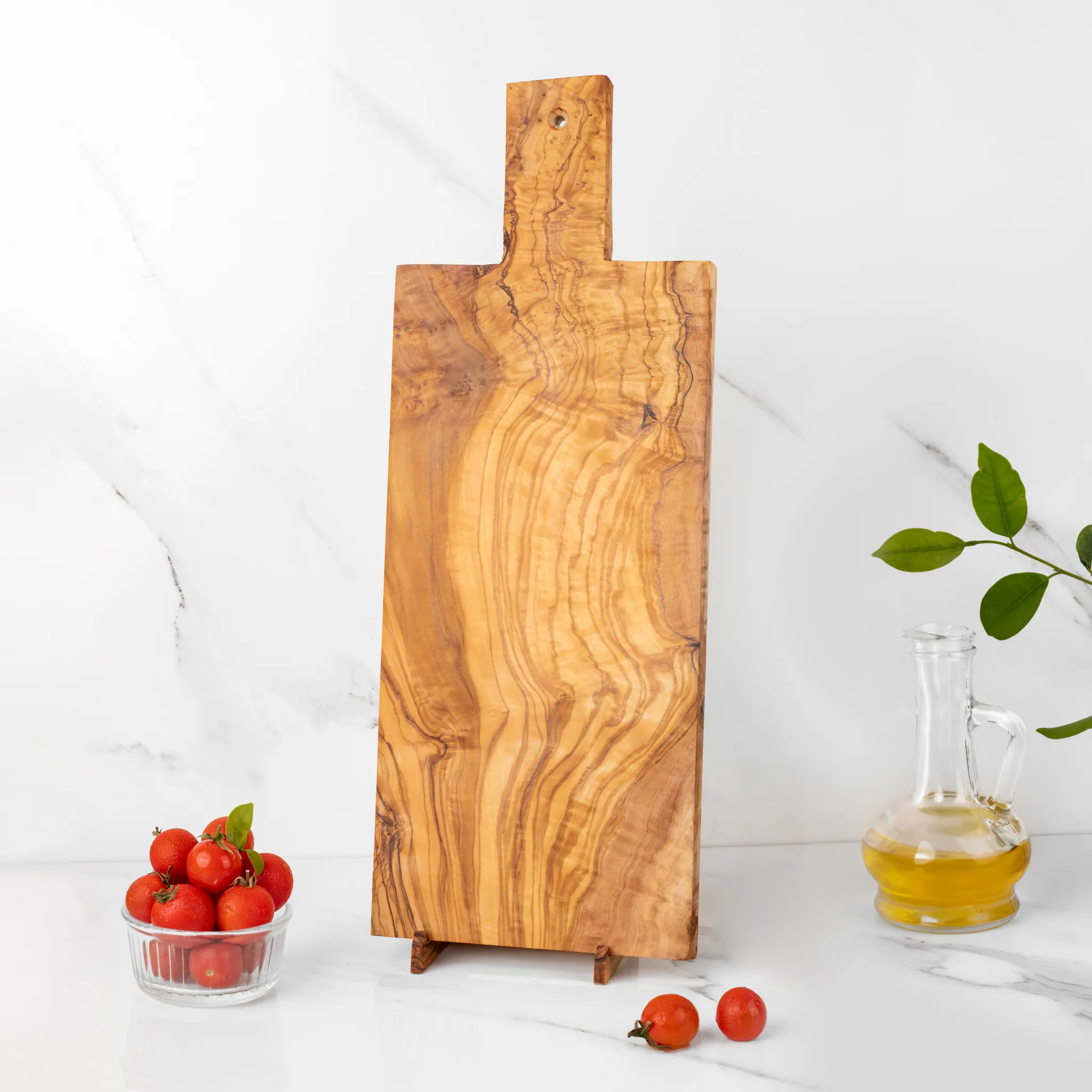 olive wood rectangular cutting board with handle