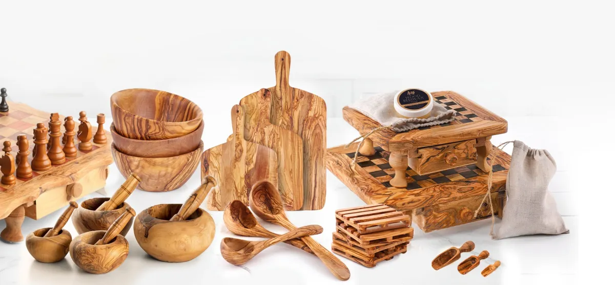 ArtisRaw olive wood collection on display